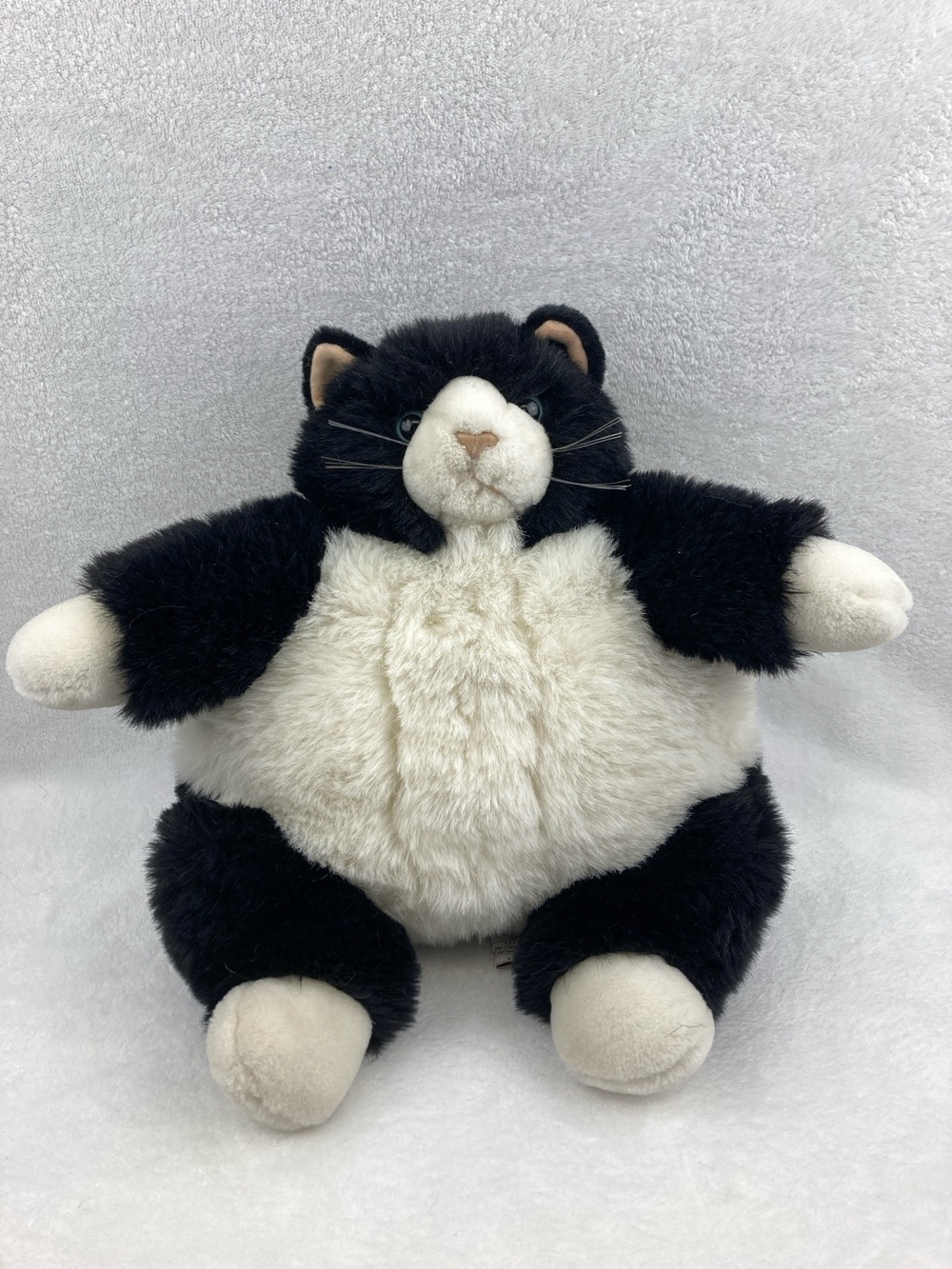 Incredible Petables Domino Black & White Fat Cat Plush Stuffed Animal Toy 12”